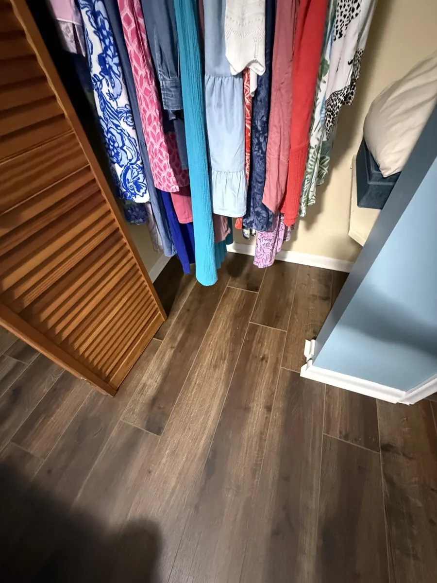 Closet flooring