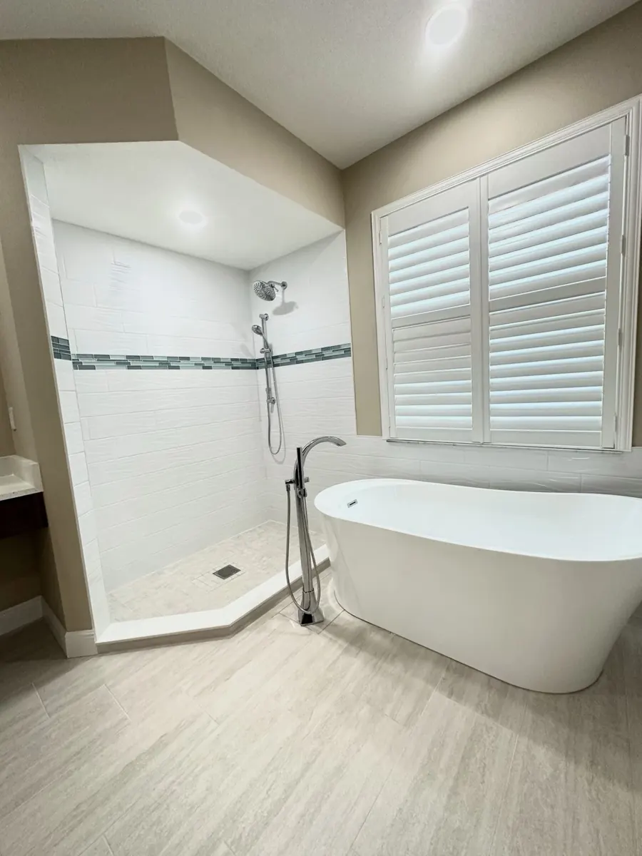 Freestanding tub & walk-in shower